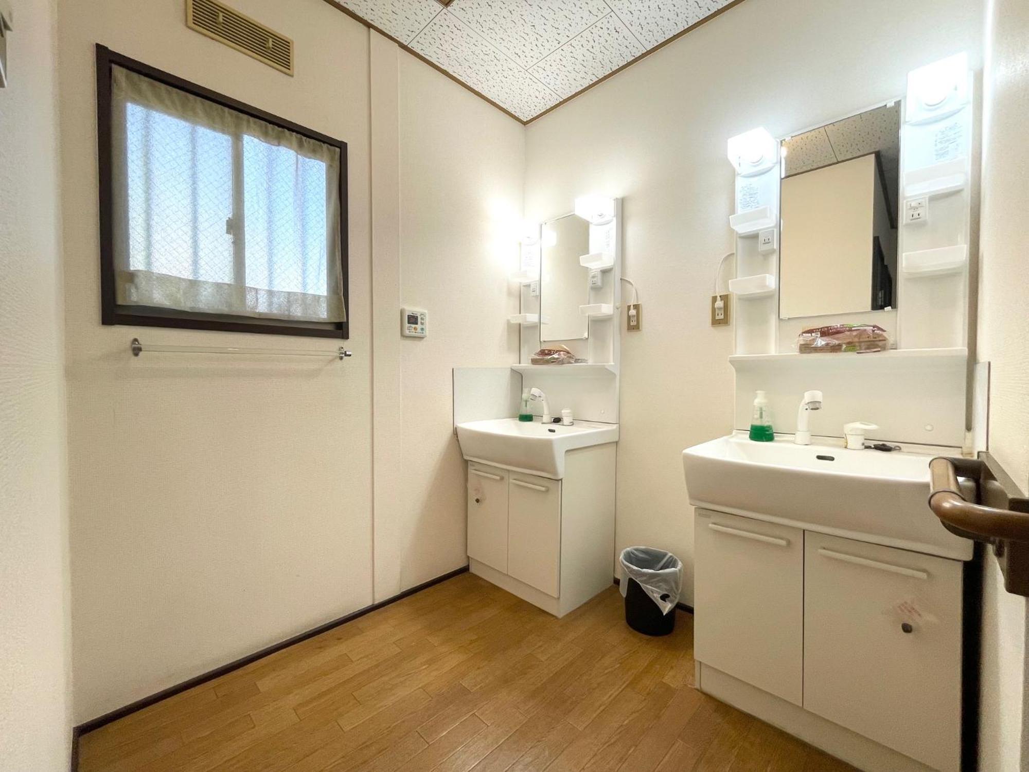 Guest House Meets Okayama All Private Room Hostel ภายนอก รูปภาพ