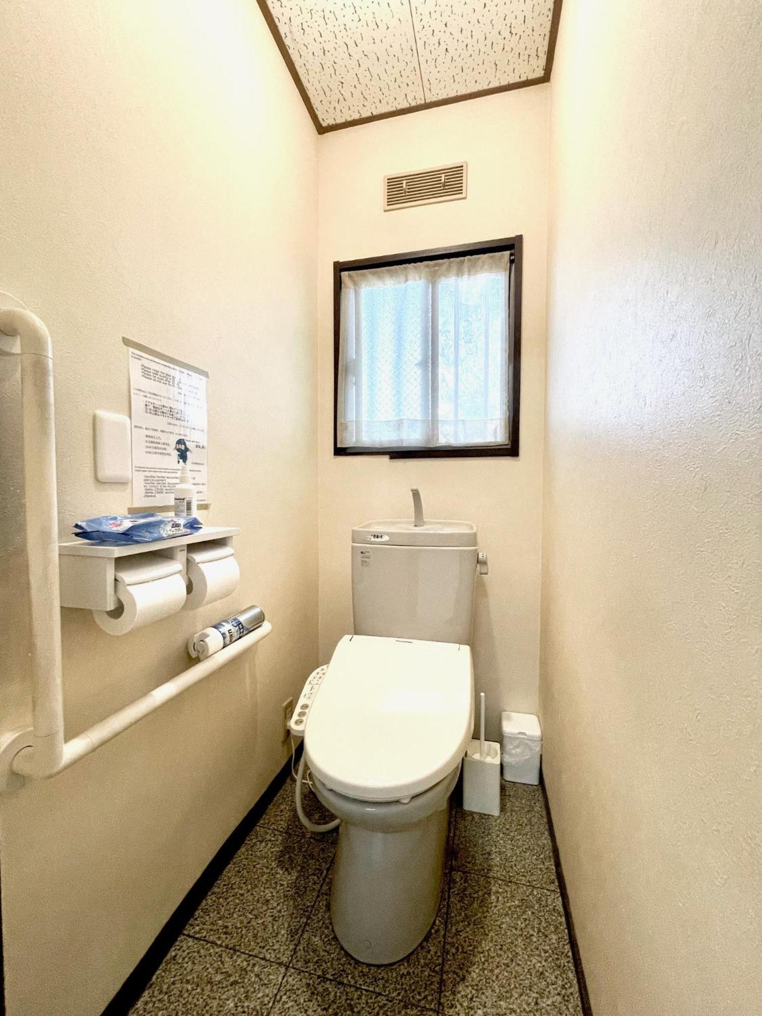 Guest House Meets Okayama All Private Room Hostel ภายนอก รูปภาพ